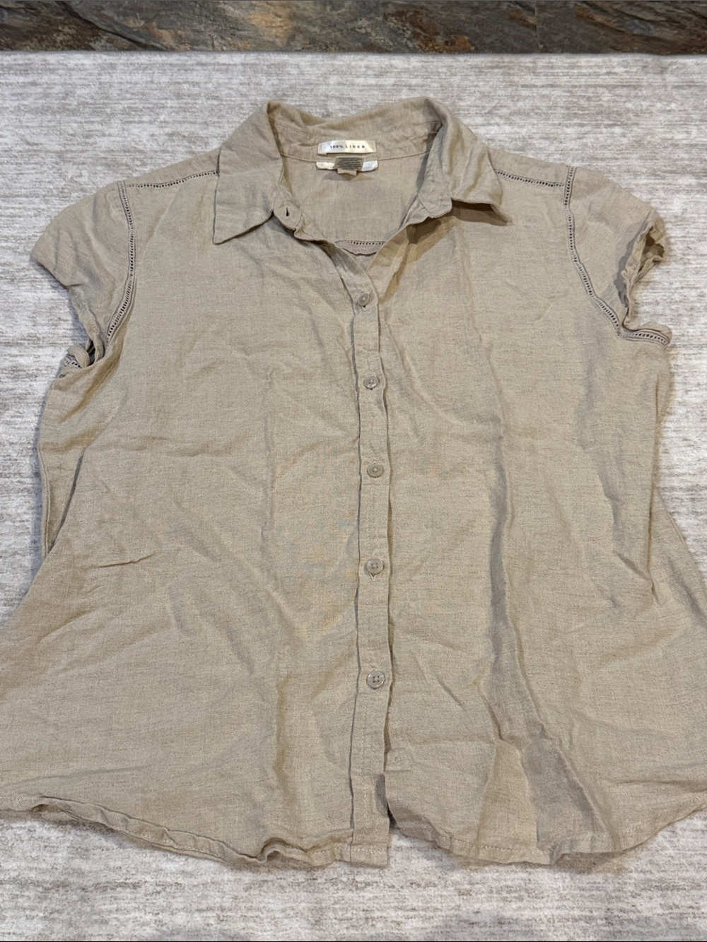 Old Navy women’s size small 100% linen Beige Short-Sleeve Button-Down Shirt